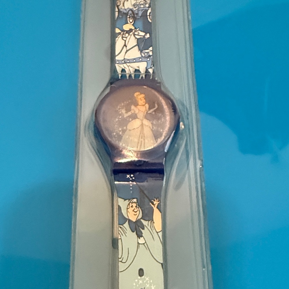 Vintage Collectible Disney Cinderella holographic digital watch